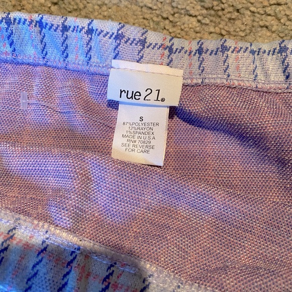 Rue21 pastel plaid skirt - Picture 3 of 3